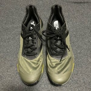 Men’s Vectiv Infinte 2 Size 13 New Taupe Green/ TNF Black Shoes